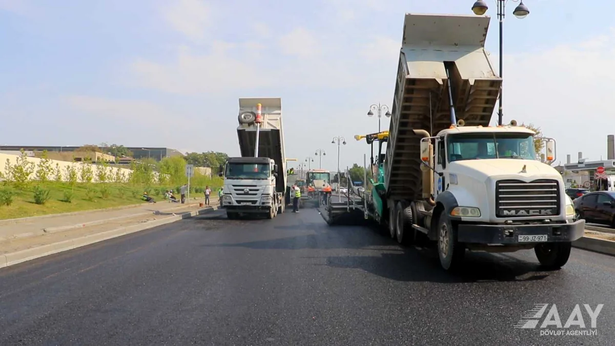 Bakının 8 Noyabr prospektində asfaltlanma işləri yekunlaşır