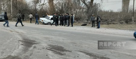 Xaçmazda minik avtomobilləri toqquşub, xəsarət alanlar var