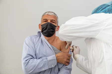 Salyanda COVID-19 vaksininin 2-ci dozası vurulur