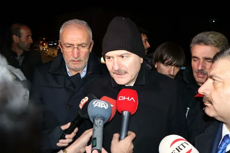 Türkiyənin ağrılı günü - zəlzələ bölgəsindən  - FOTOREPORTAJ