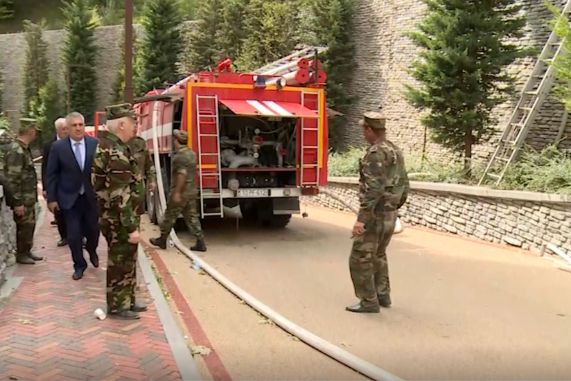 Nazir müavini “Qalaaltı”dakı yanğın ərazisinə gedib, əməliyyat müşavirəsi keçirib