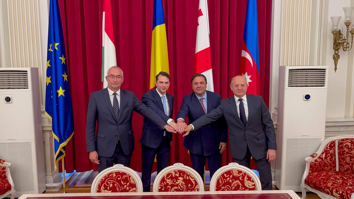 Azərbaycan yaşıl enerjinin Avropaya ötürülməsi üçün 3 ölkə ilə ortaq müəssisə yaradacaq