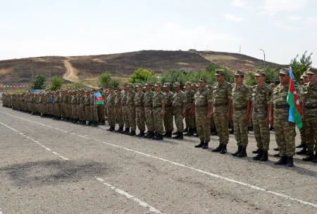 Silahlı Qüvvələr Günü münasibətilə Azərbaycan Ordusunda silsilə tədbirlər keçirilib