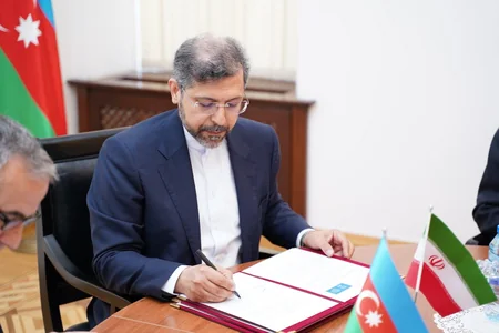 Azerbaijani, Iranian think tanks ink MoU
