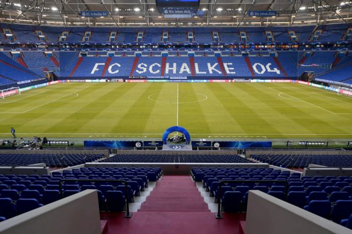 Bundesliqa klubu azarkeşləri polisə şikayət edir