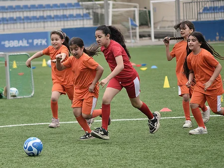 FIFA-nın təşəbbüsü və dəstəyi ilə Azərbaycanda kütləvi futbol festivalı keçirilib