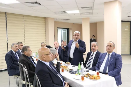 Baş prokuror Kamran Əliyev prokurorluğun veteranları ilə görüşüb