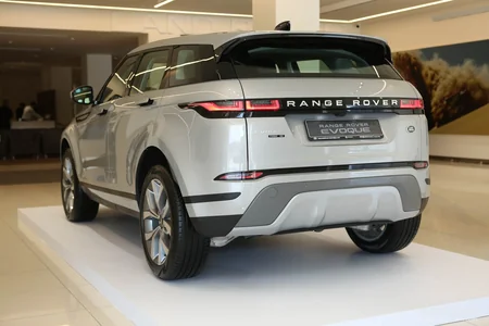 Bakıda yeni “Range Rover Evoque” avtomobili təqdim edilib