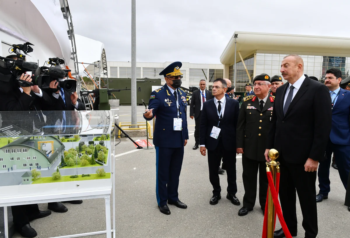 Prezident İlham Əliyev 4-cü “ADEX” və 13-cü “Securex Caspian” sərgiləri ilə tanış olub - YENİLƏNİB-2