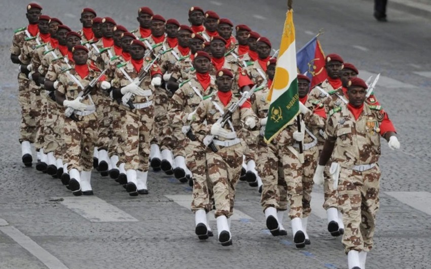 Niger uran və neft yataqlarını qorumaq üçün ordusunu 100 minə çatdıracaq