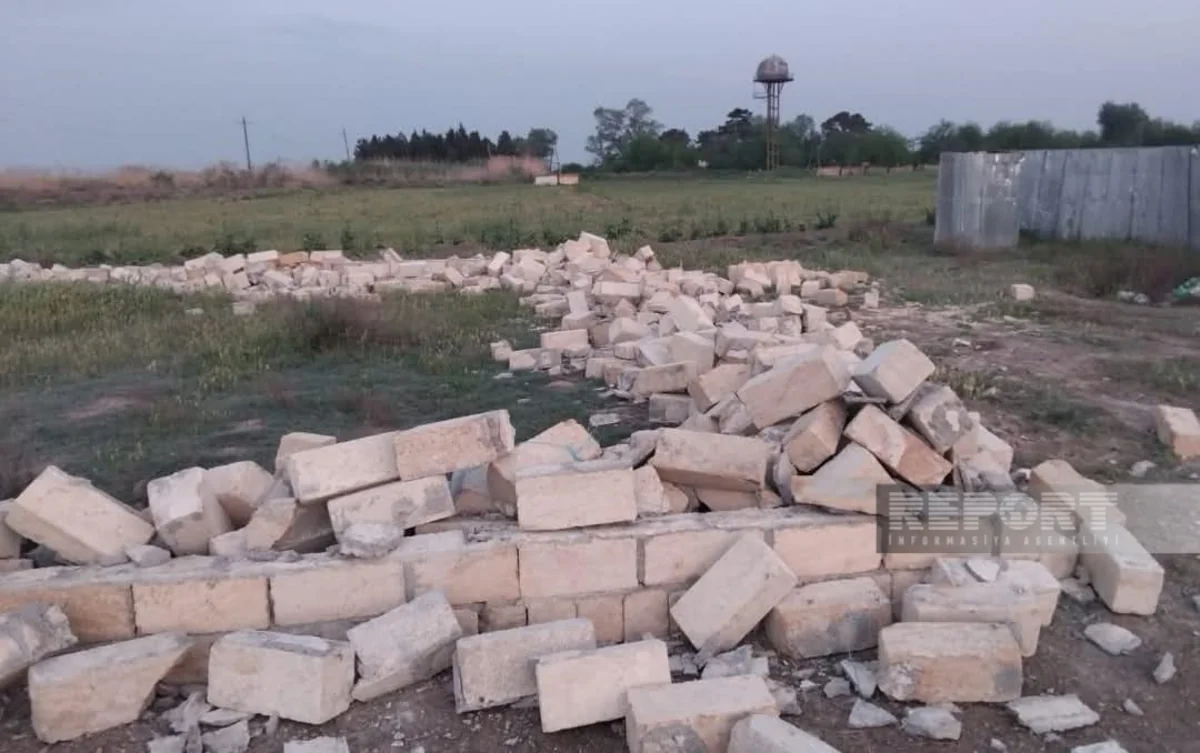 Biləsuvarda qanunsuz tikinti işlərinin qarşısı alınıb