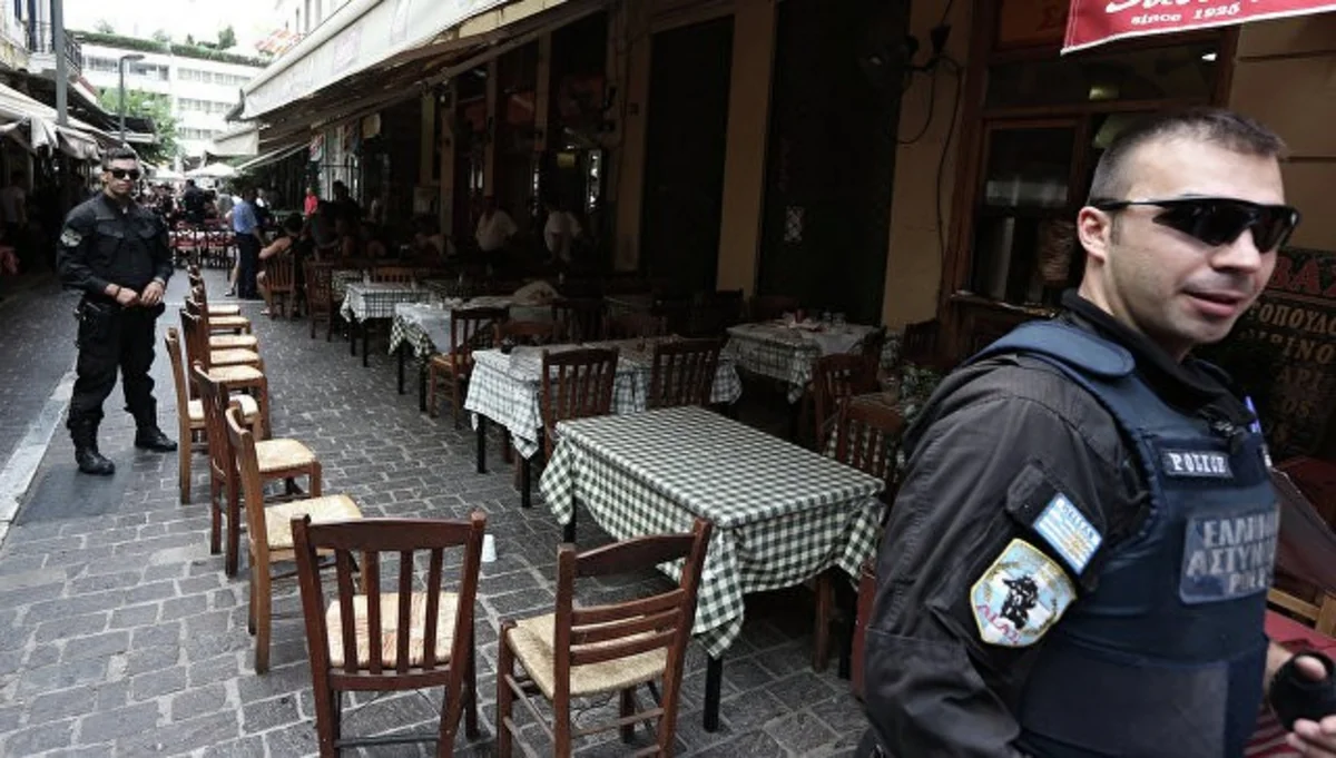 Yunanıstanda güclü partlayış olub