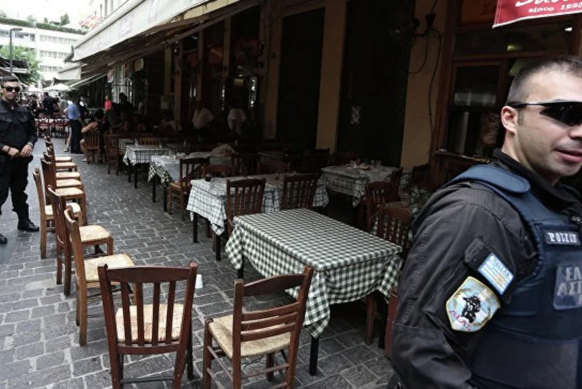 Yunanıstanda güclü partlayış olub