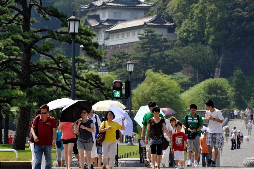 Japan sees record-high temperature
