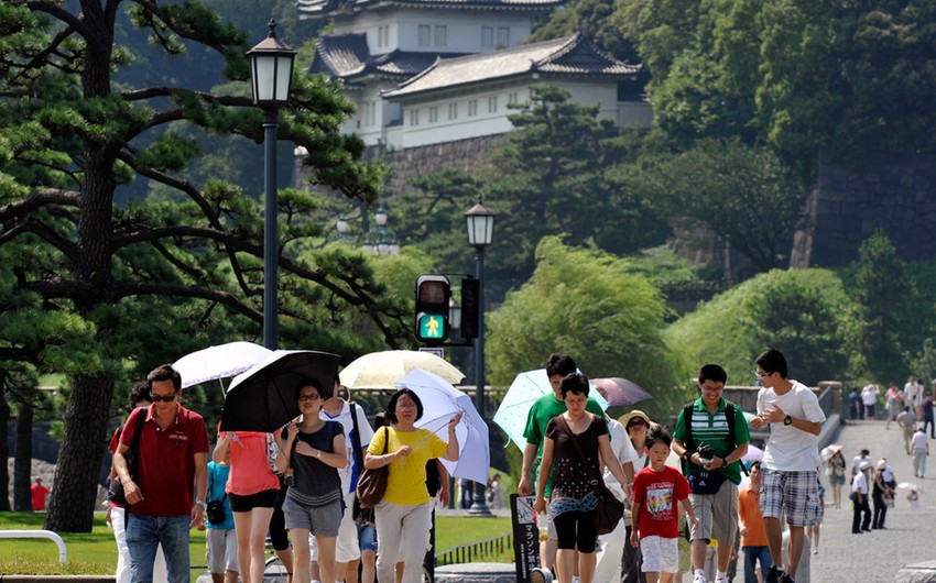 Japan sees record-high temperature