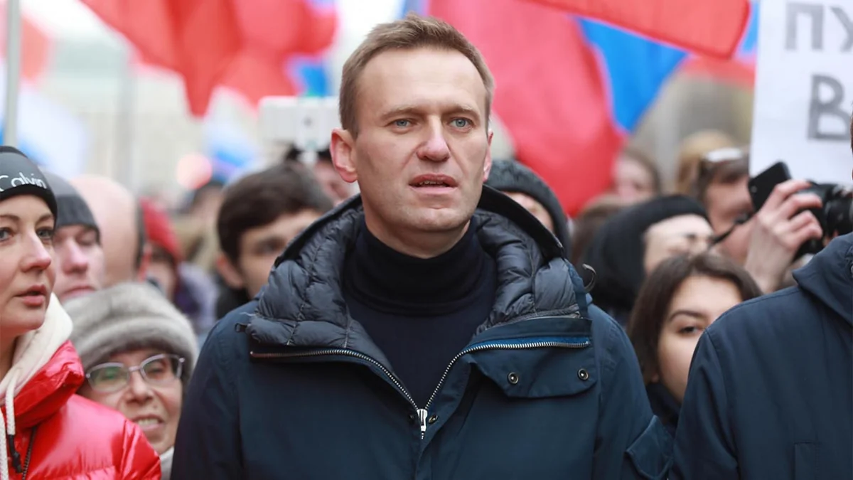 Spiegel: Следы отравляющего вещества нашли на коже и бутылке Навального