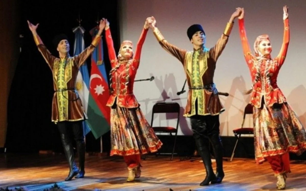 Mədəniyyət naziri əvəzi: Bəzi milli rəqs ritmlərinin itmə təhlükəsi var