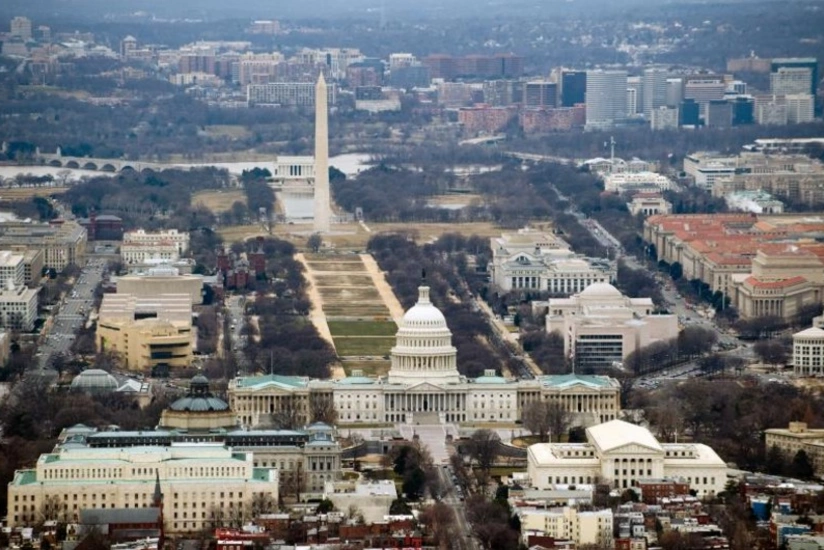 US official visits border area of Armenia with Azerbaijan