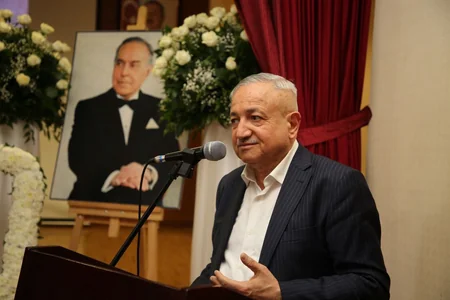 Heydər Əliyevin 100 illik yubileyi ilə bağlı gənclərlə görüş keçirilib