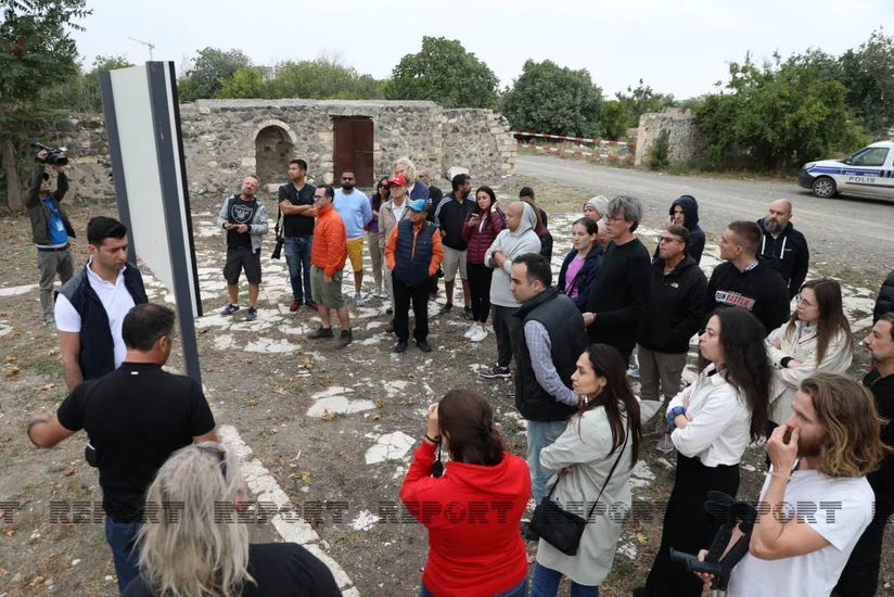 Beynəlxalq səyyahlar Ağdamda İmarət kompleksi ilə tanış olublar