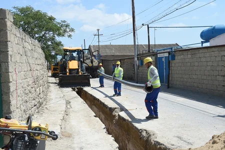 Zirə qəsəbəsində ilk dəfə su təchizatı infrastrukturunun yaradılmasına başlanılıb