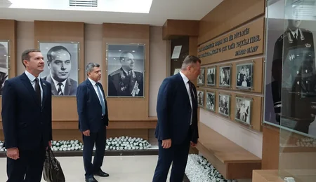 Kəmaləddin Heydərov Belarusun fövqəladə hallar naziri ilə görüşüb