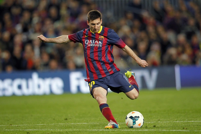 Messi Barselonada 650-ci qolunu vurub