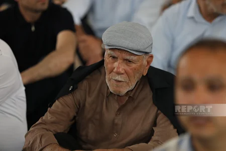 Eid al-Adha prayer held in Tazapir Mosque