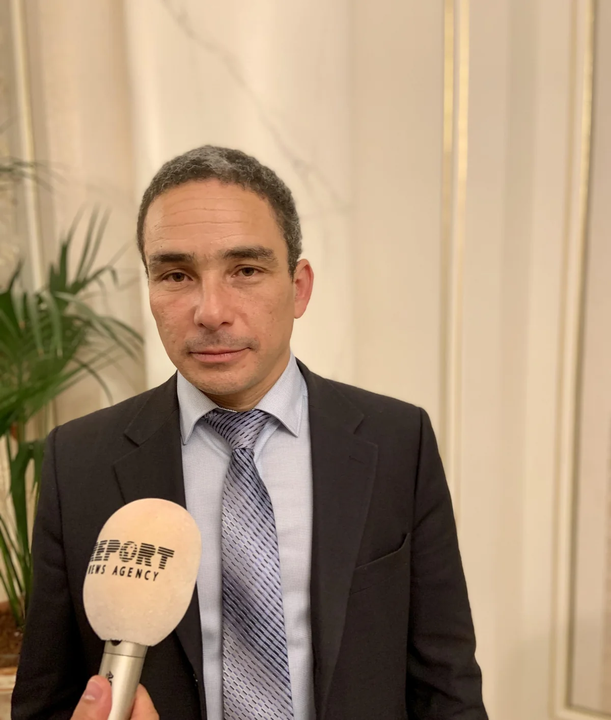 Fransalı vəkil insanları qaçqın statusu almağın şərtləri barədə düzgün məlumatlandırmağa çağırıb