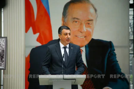 Tbilisidə Heydər Əliyevə həsr olunan fotosərgi açılıb