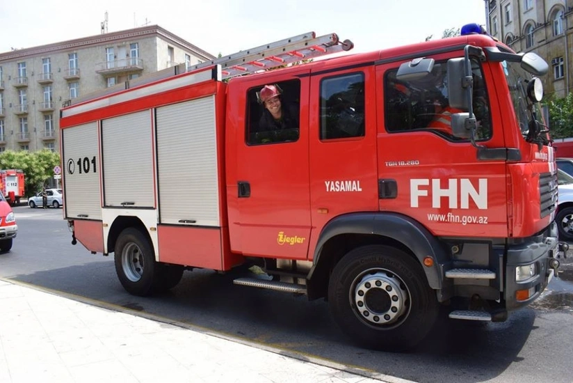 Suraxanıda birmərtəbəli evdə yanğın olub
