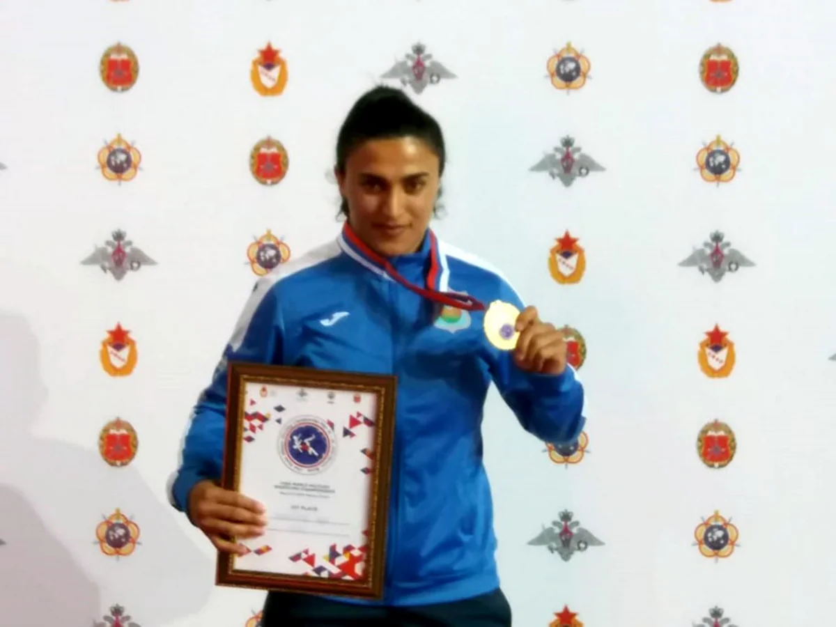 Azərbaycanın qadın güləşçisi hərbçilər arasında dünya çempionatında qızıl medal qazanıb