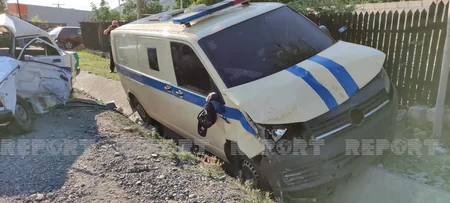 Şəkidə İnkassator və VAZ toqquşub, xəsarət alanlar var