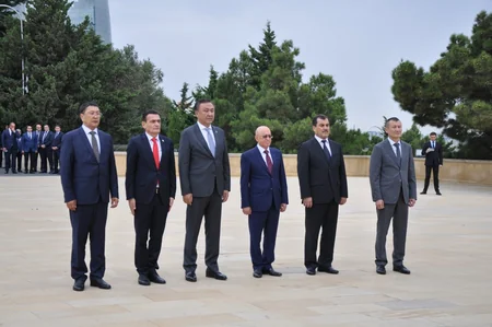 OTS ministers visit Alleys of Honor and Martyrs