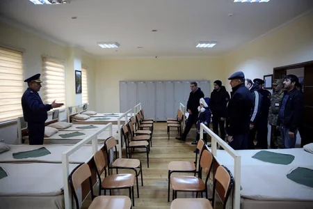Bu gün bütün hərbi hissələrdə “Açıq qapı” günü keçirilib