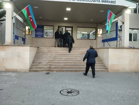 Bakının Xəzər və Nizami rayonlarında səsvermə başlayıb
