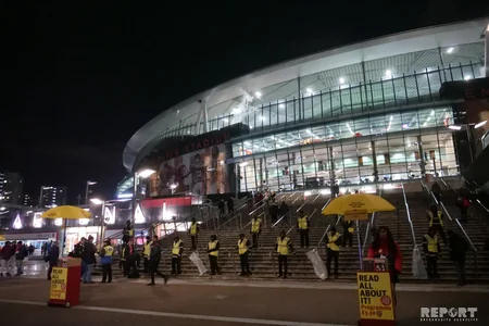 Azərbaycanı tanımayan ingilis azarkeşlər, qondarma erməni bayrağı və Arsenalın möhtəşəm stadionu...