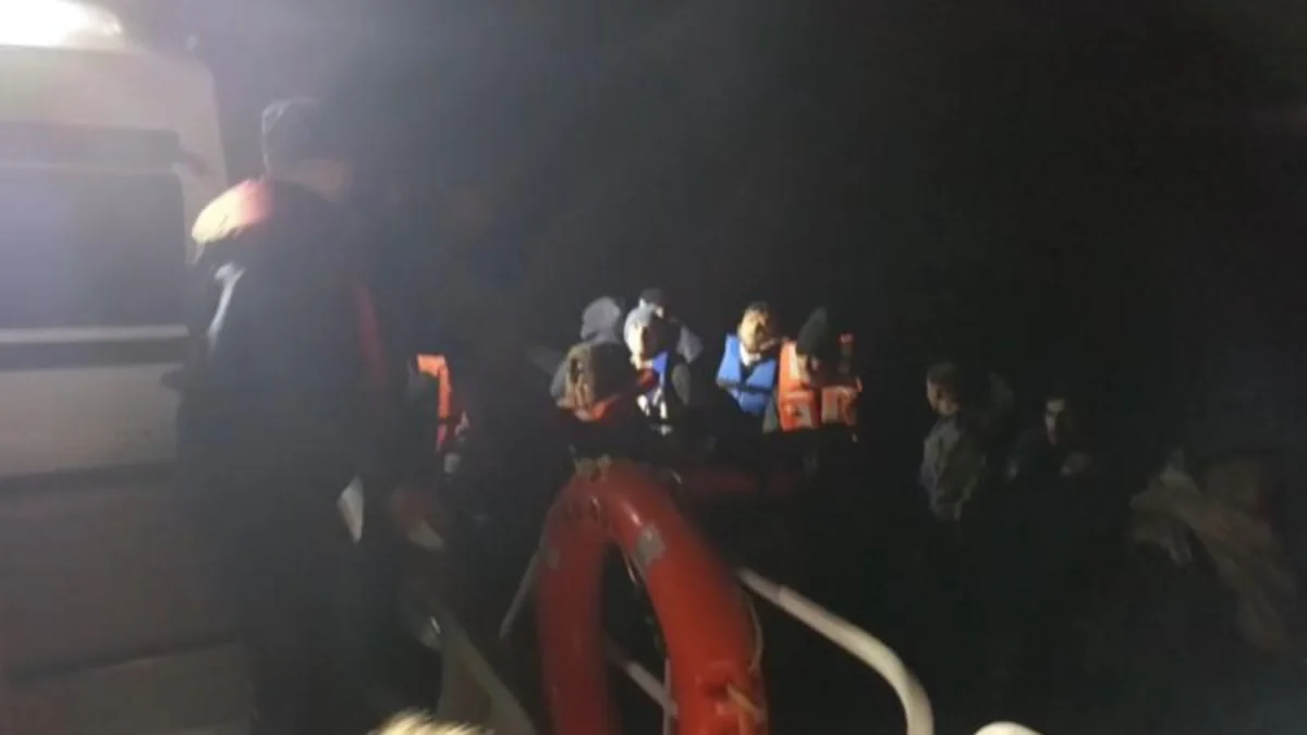 42 refugees detained off Izmir’s coast