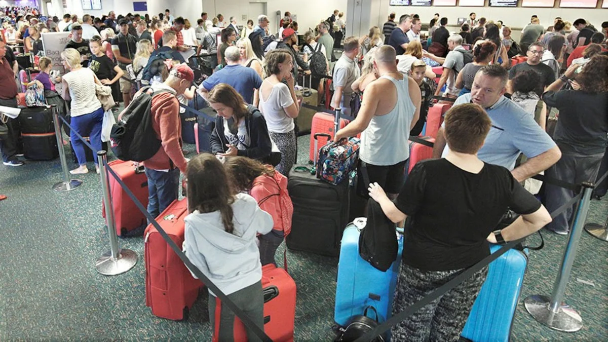 ABŞ-da 800 aviareys təxirə salınıb