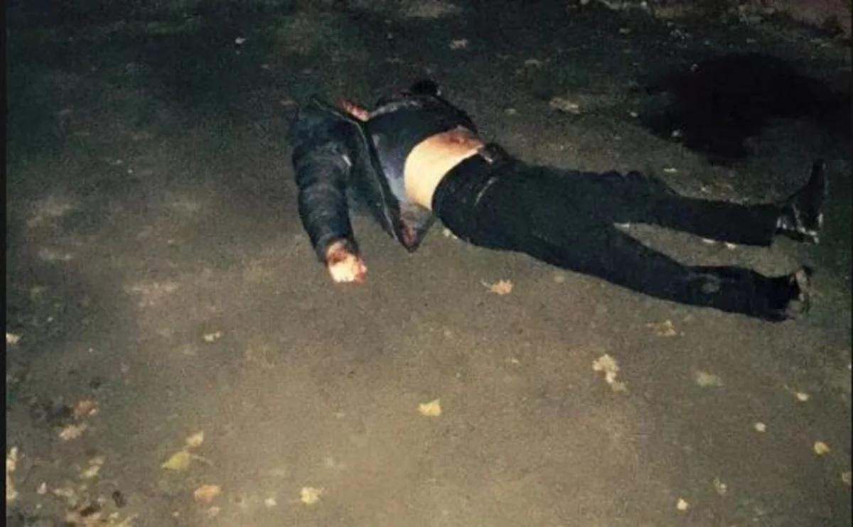 Abşeron gənclər şəhərciyində 26 yaşlı oğlana 12 bıçaq zərbəsi vurulub