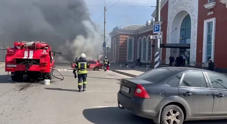 Ukraynada vağzalın raket atəşinə tutulması nəticəsində ölənlərin sayı 50-ə çatıb