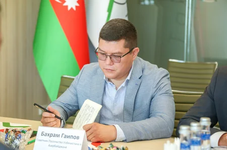 Özbəkistan rəsmisi : Bakı Limanı Azərbaycanla regional əməkdaşlıq üçün əsas rol oynayır
