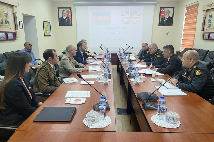 Bakıda Azərbaycan və Britaniya Müdafiə nazirlikləri arasında danışıqlar keçirilib