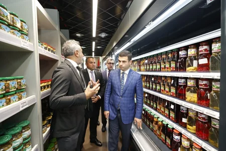 Dubaydakı Azərbaycan Ticarət Evi fəaliyyətini yeni ünvanda davam etdirəcək