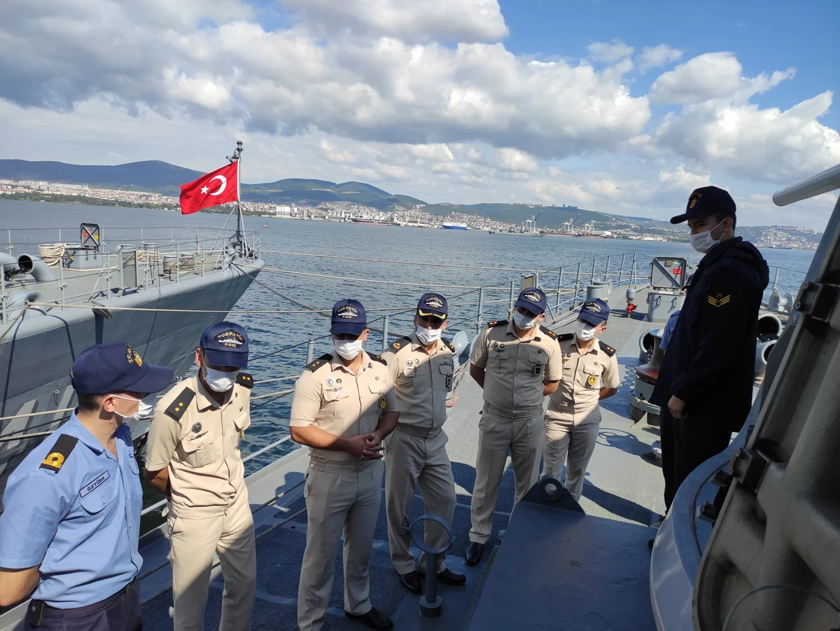 Azerbaijani military sailors complete training in Turkey