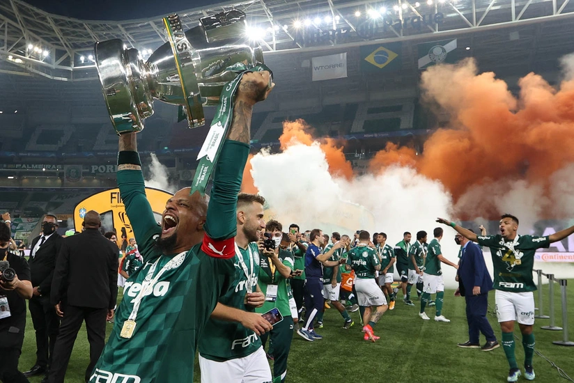 Qalatasarayın sabiq futbolçusu Braziliya klubundan ayrılıb