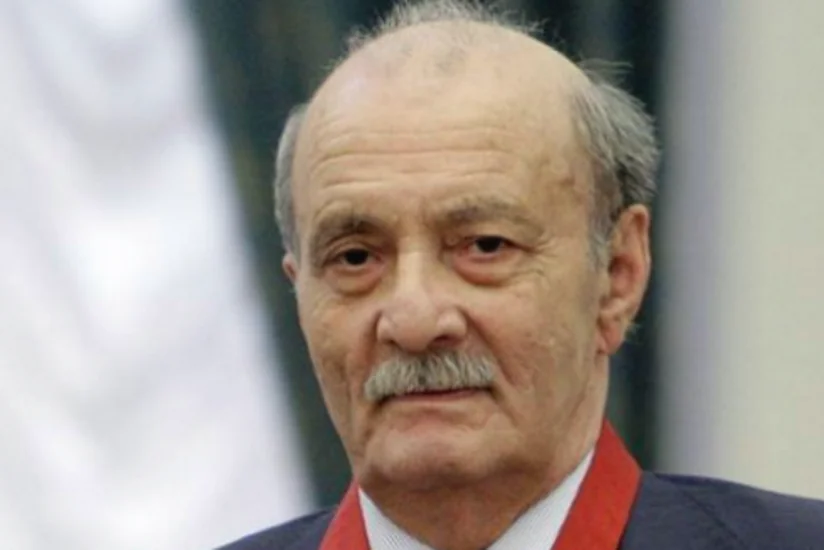 Gürcüstanda SSRİ xalq artistinin ulduzu yerə həkk edilib