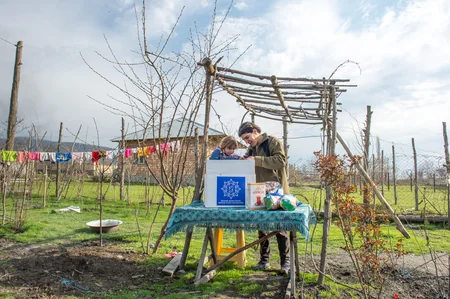 Heydər Əliyev Fondu aztəminatlı ailələrə Novruz sovqatları paylayır