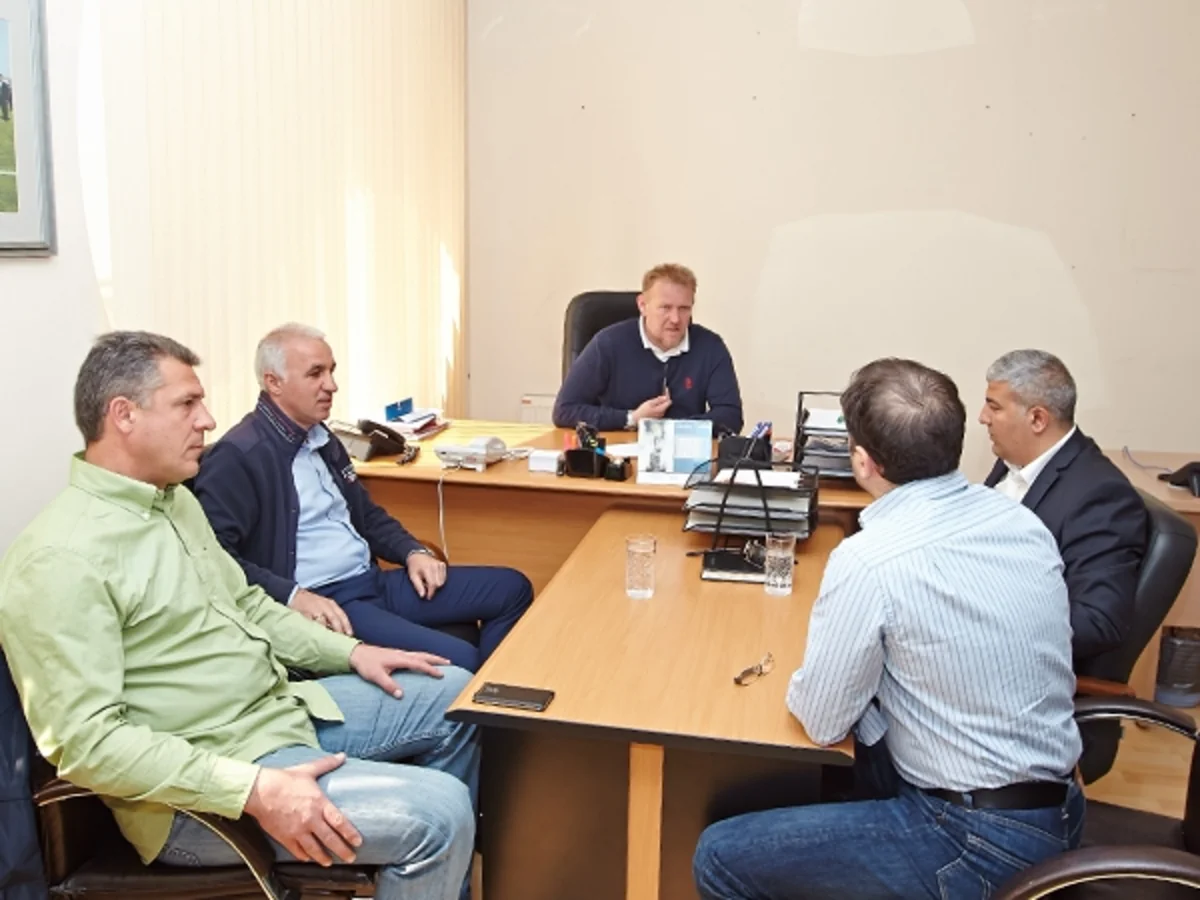 Prosineçki Neftçi nümayəndələri ilə görüşüb