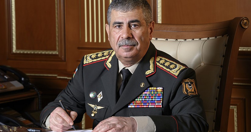 Закир Гасанов поздравил личный состав армии Азербайджана с Днем независимости